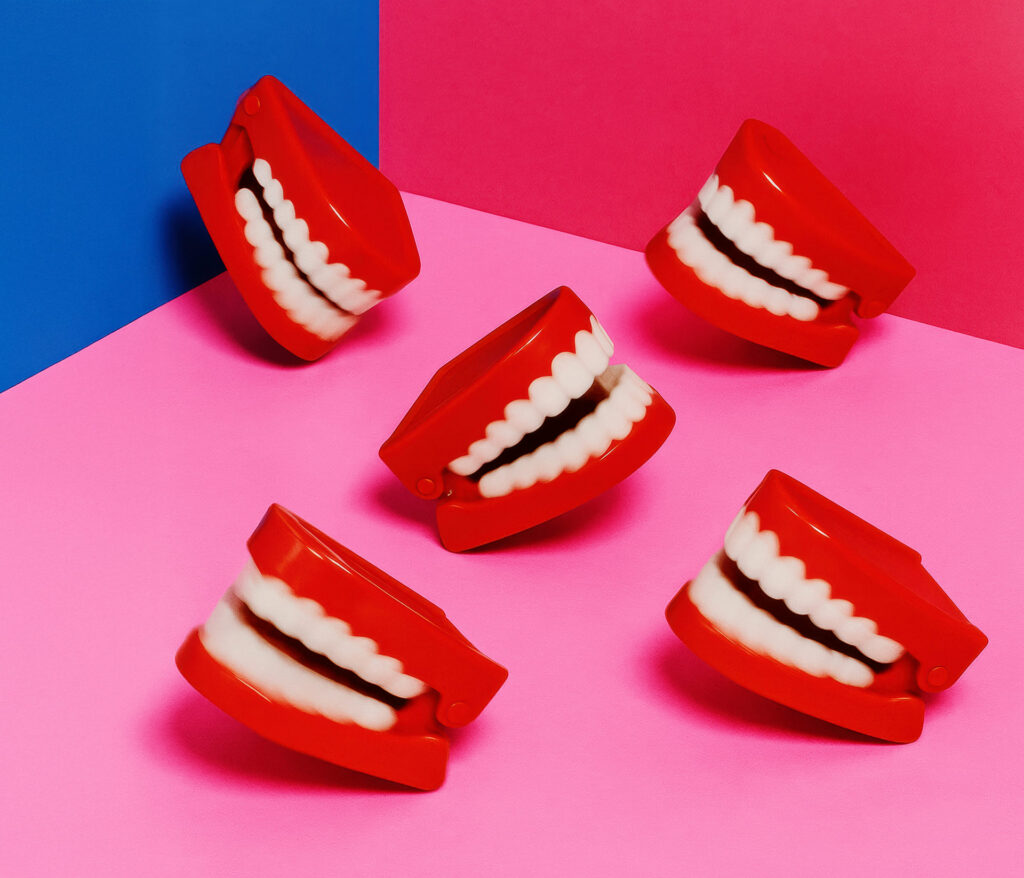 06 Teethchetter